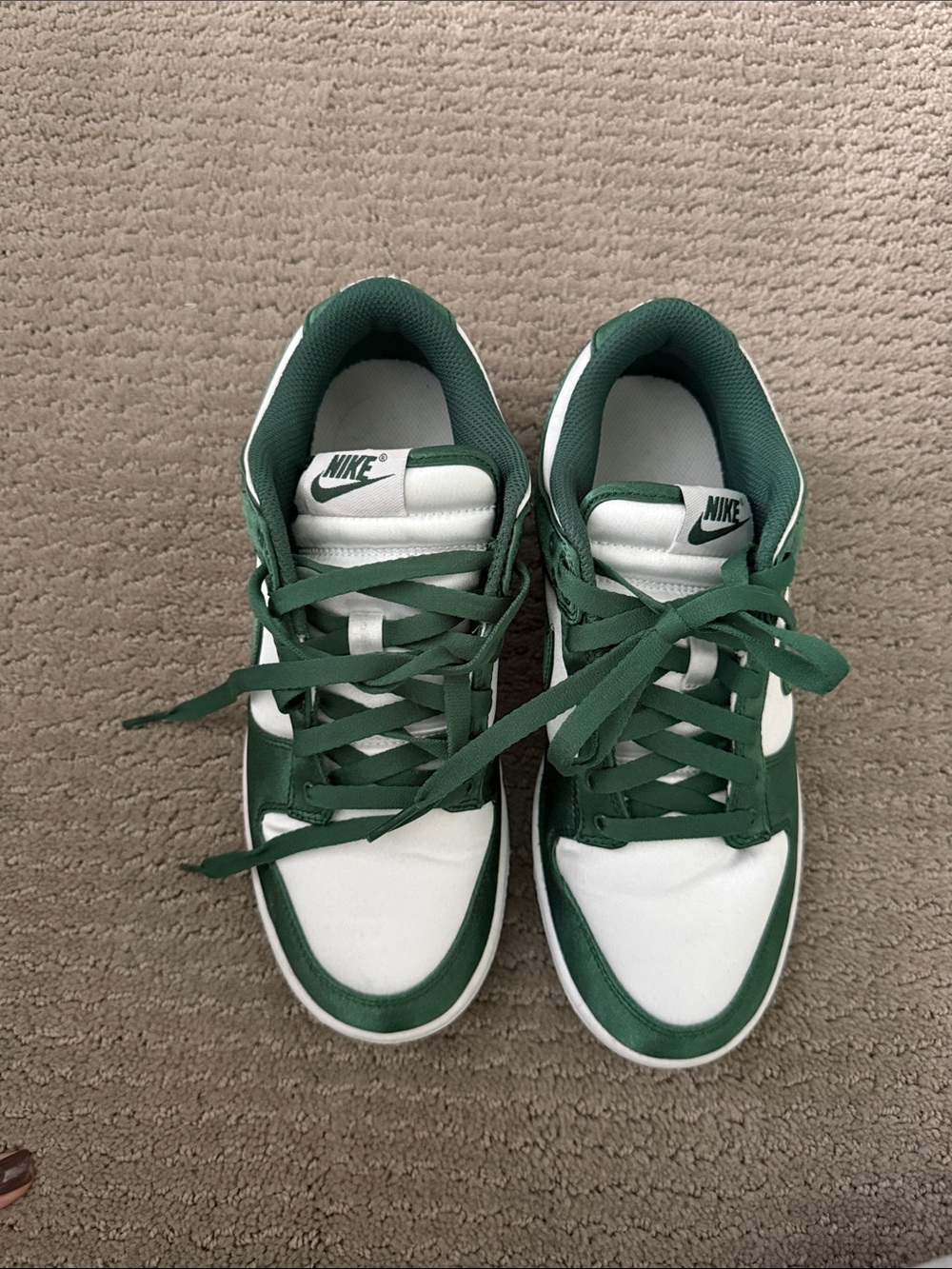 Nike White and Green Low-Top Dunks - Picture 2 of 5